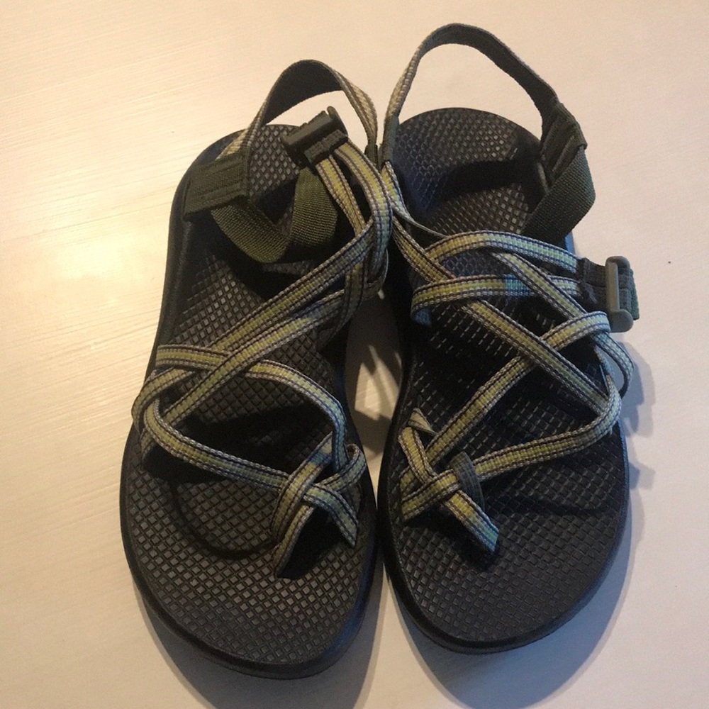 Chaco women sandal. Size 8.
